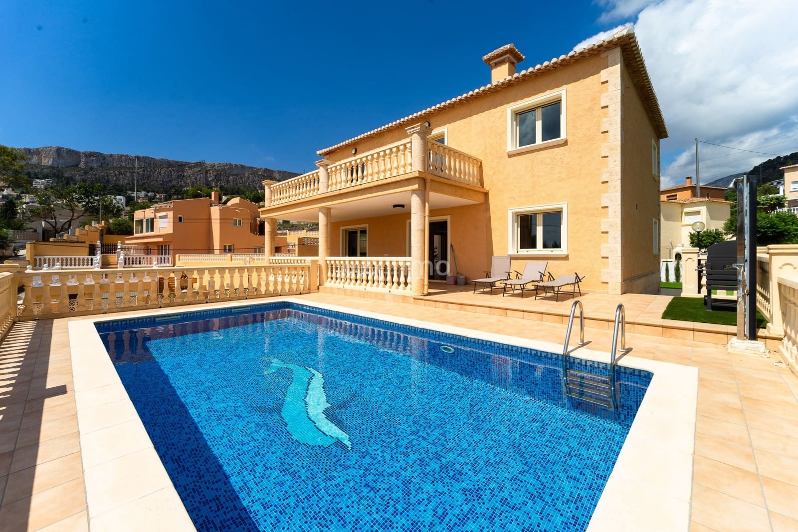 6 soveværelse Villa til leje i Calpe / Calp med swimmingpool garage - € 4.000 (Ref: 8844172)