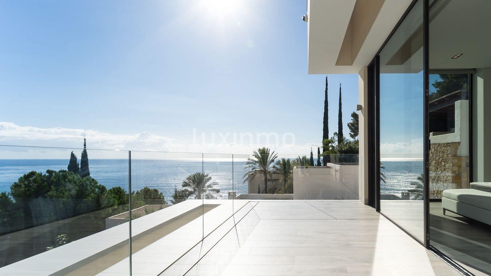 4 bedroom Villa for sale in Altea with pool garage - € 2,650,000 (Ref: 8844189)