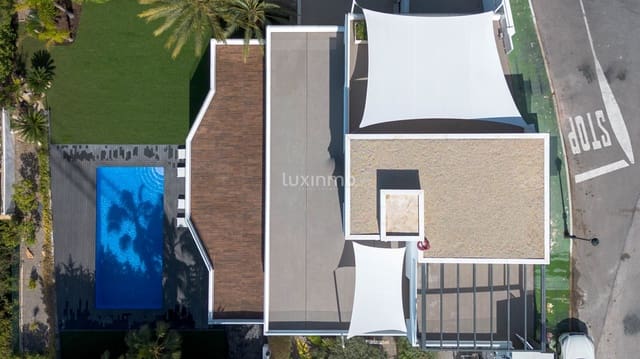 5 slaapkamer Villa te koop in Altea met zwembad garage - € 2.180.000 (Ref: 8844192)