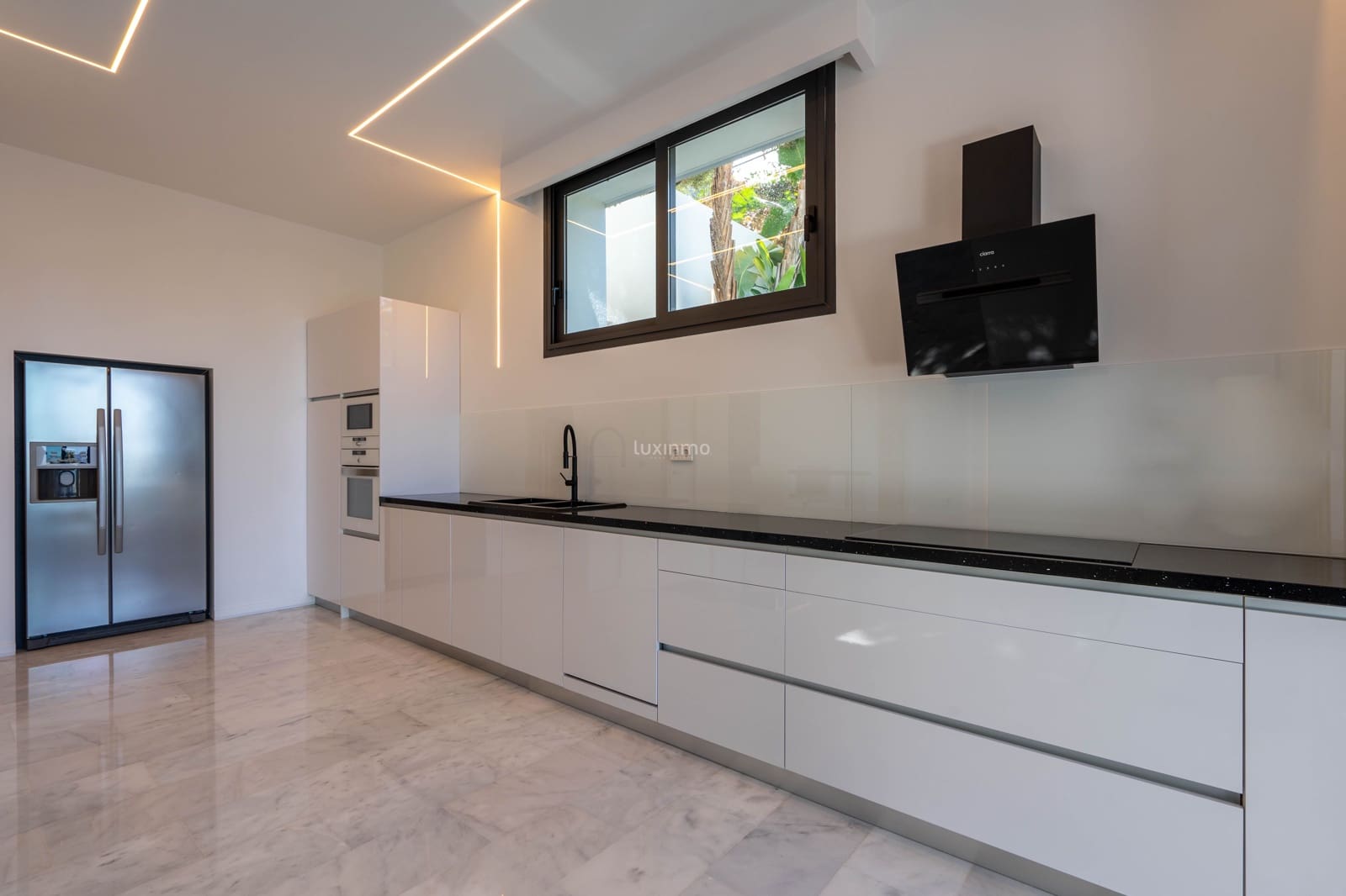 5 slaapkamer Villa te koop in Altea met zwembad garage - € 2.180.000 (Ref: 8844192)