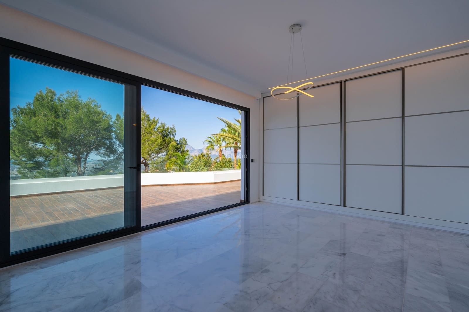 5 slaapkamer Villa te koop in Altea met zwembad garage - € 2.180.000 (Ref: 8844192)