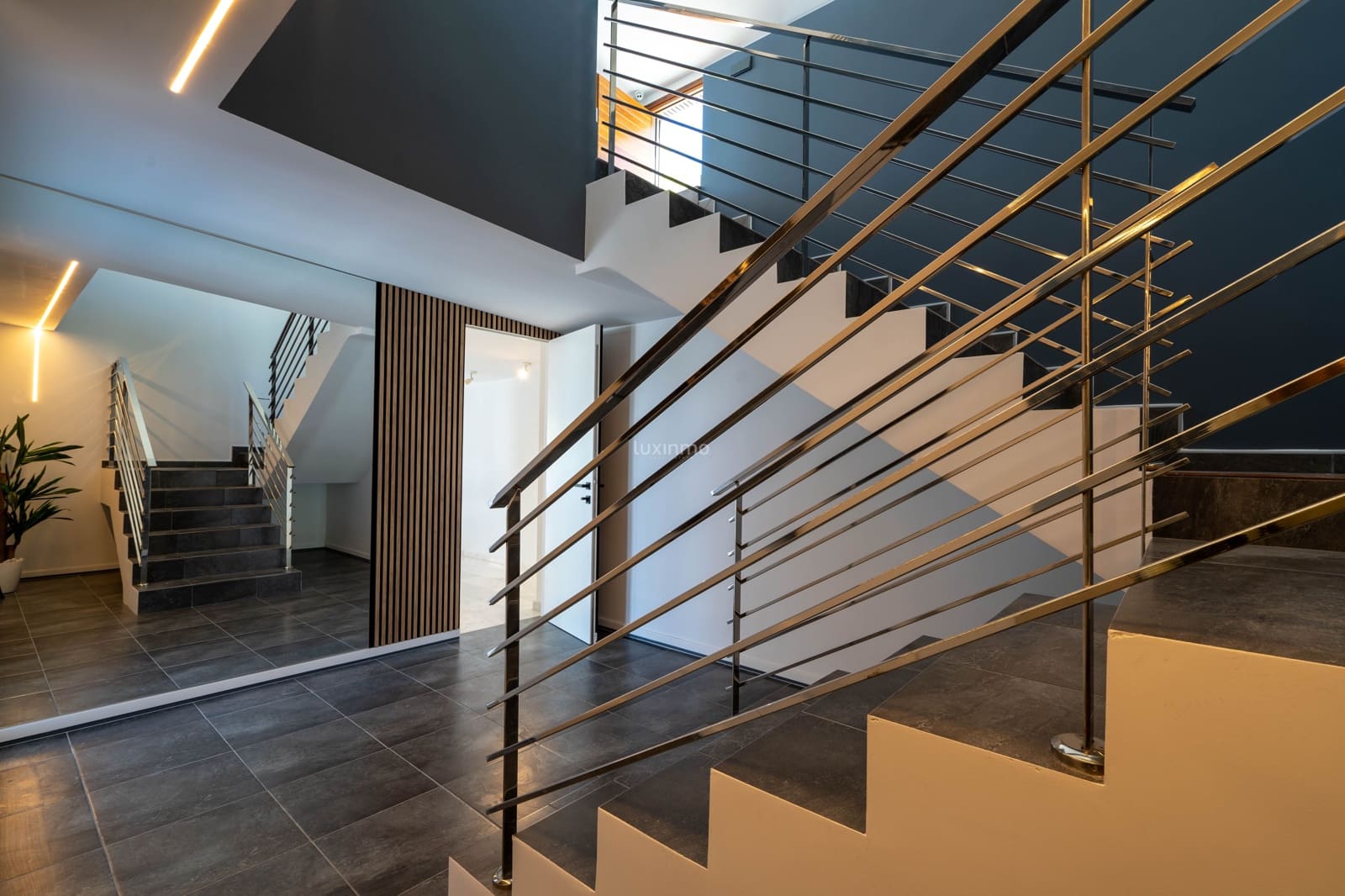 5 slaapkamer Villa te koop in Altea met zwembad garage - € 2.180.000 (Ref: 8844192)