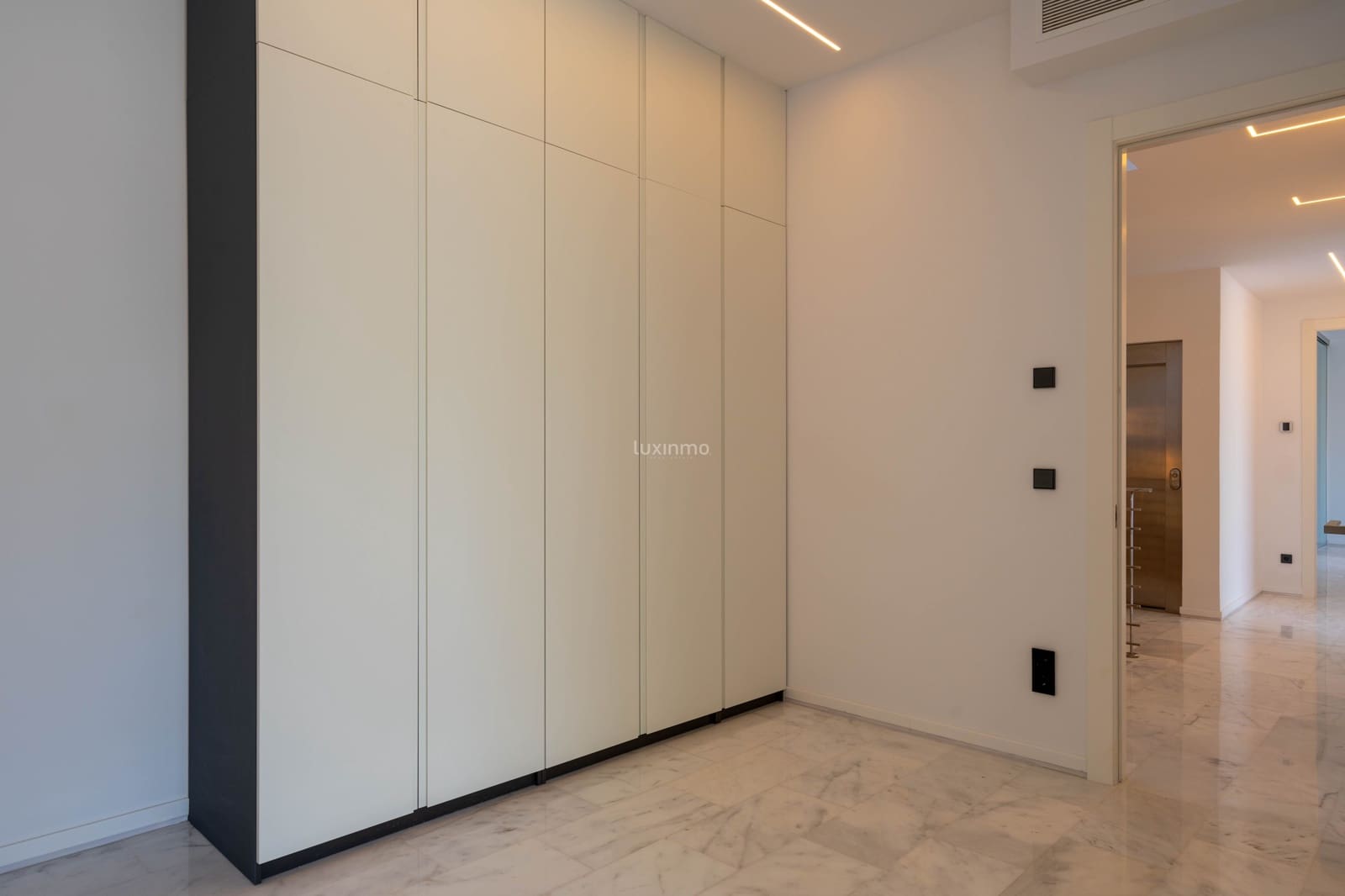 5 slaapkamer Villa te koop in Altea met zwembad garage - € 2.180.000 (Ref: 8844192)