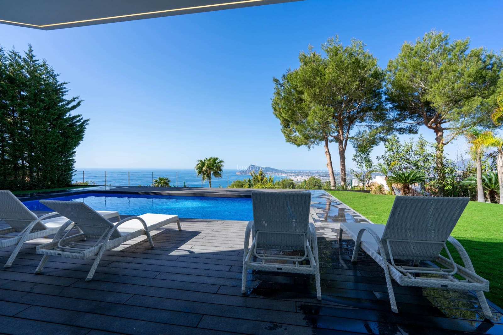 5 slaapkamer Villa te koop in Altea met zwembad garage - € 2.180.000 (Ref: 8844192)