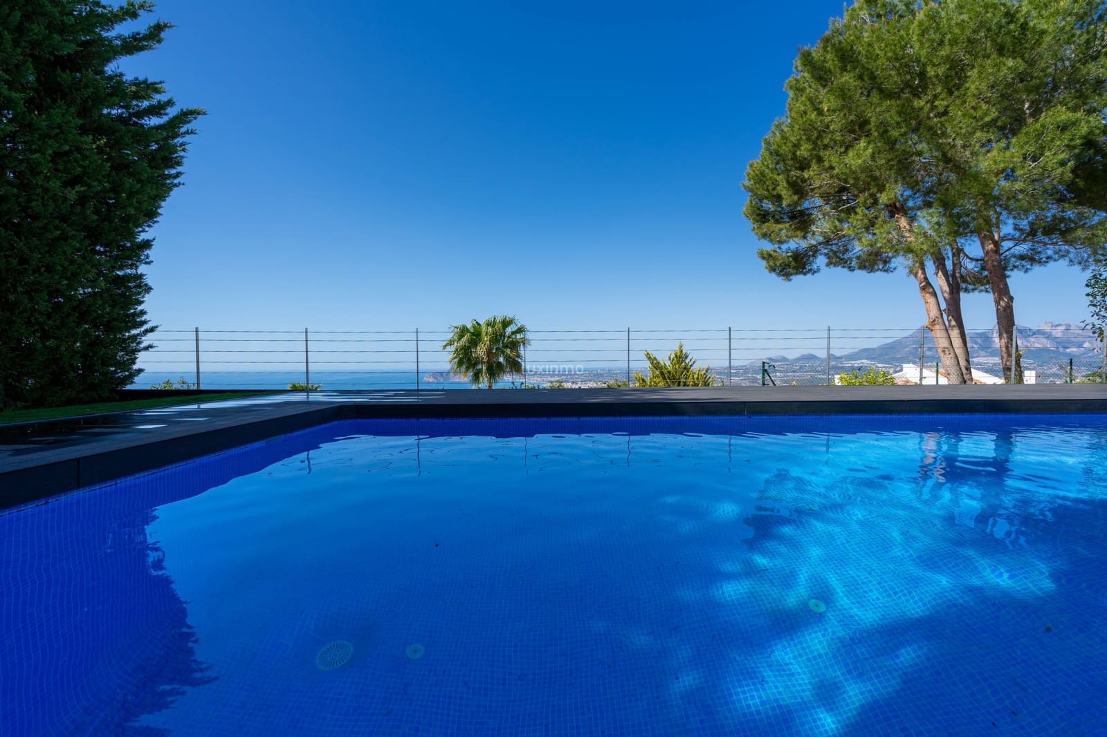 5 slaapkamer Villa te koop in Altea met zwembad garage - € 2.180.000 (Ref: 8844192)