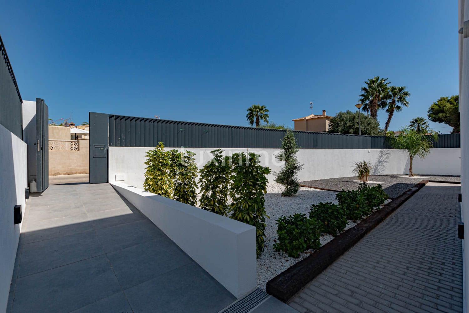 4 makuuhuone Huvila myytävänä paikassa Calpe / Calp mukana uima-altaan 
autotalli - 1 290 000 € (Ref: 8844195)