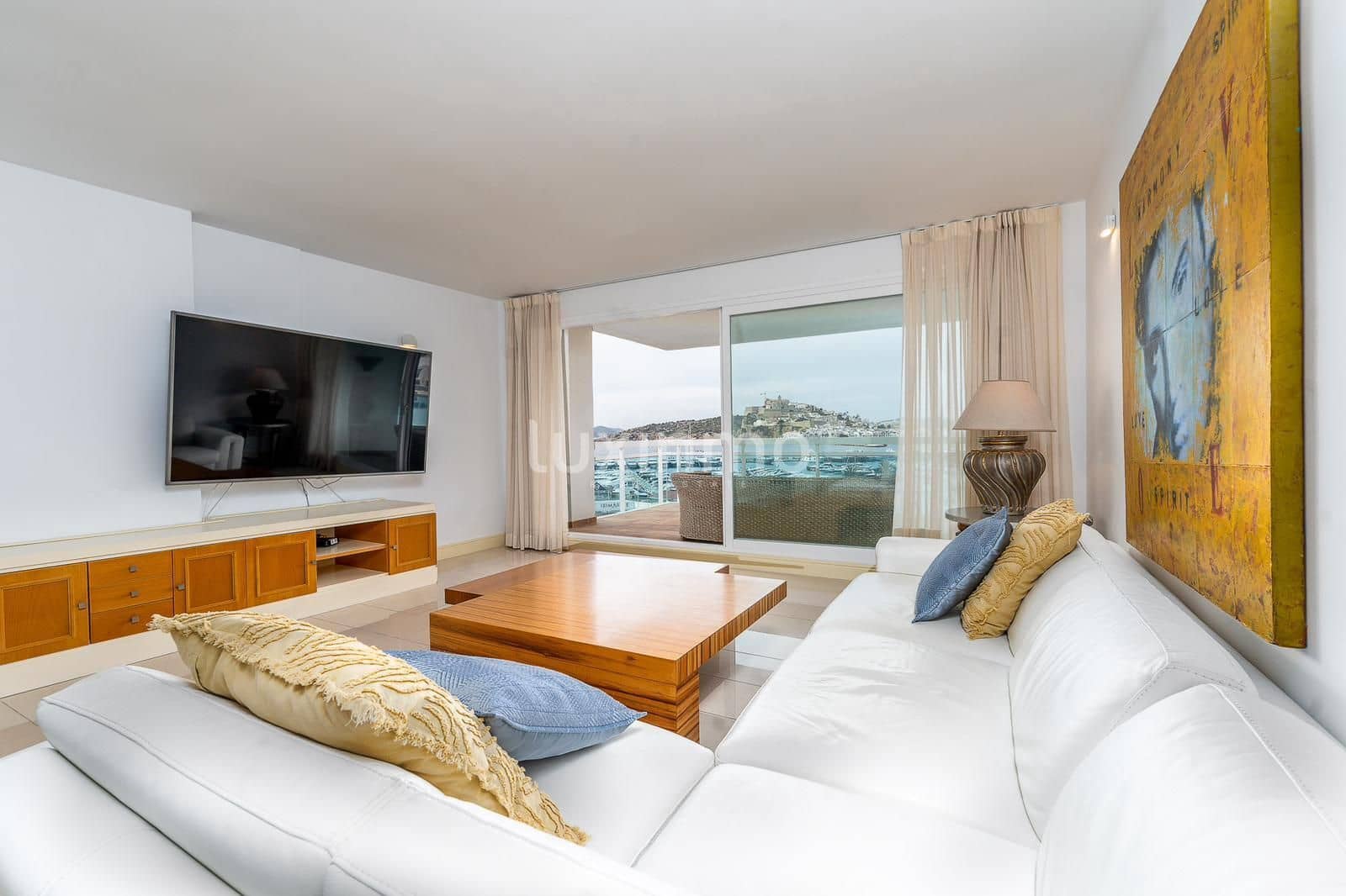 3 soverom Penthouse til salgs i Ibiza by med svømmebasseng garasje - € 3 050 000 (Ref: 8845267)