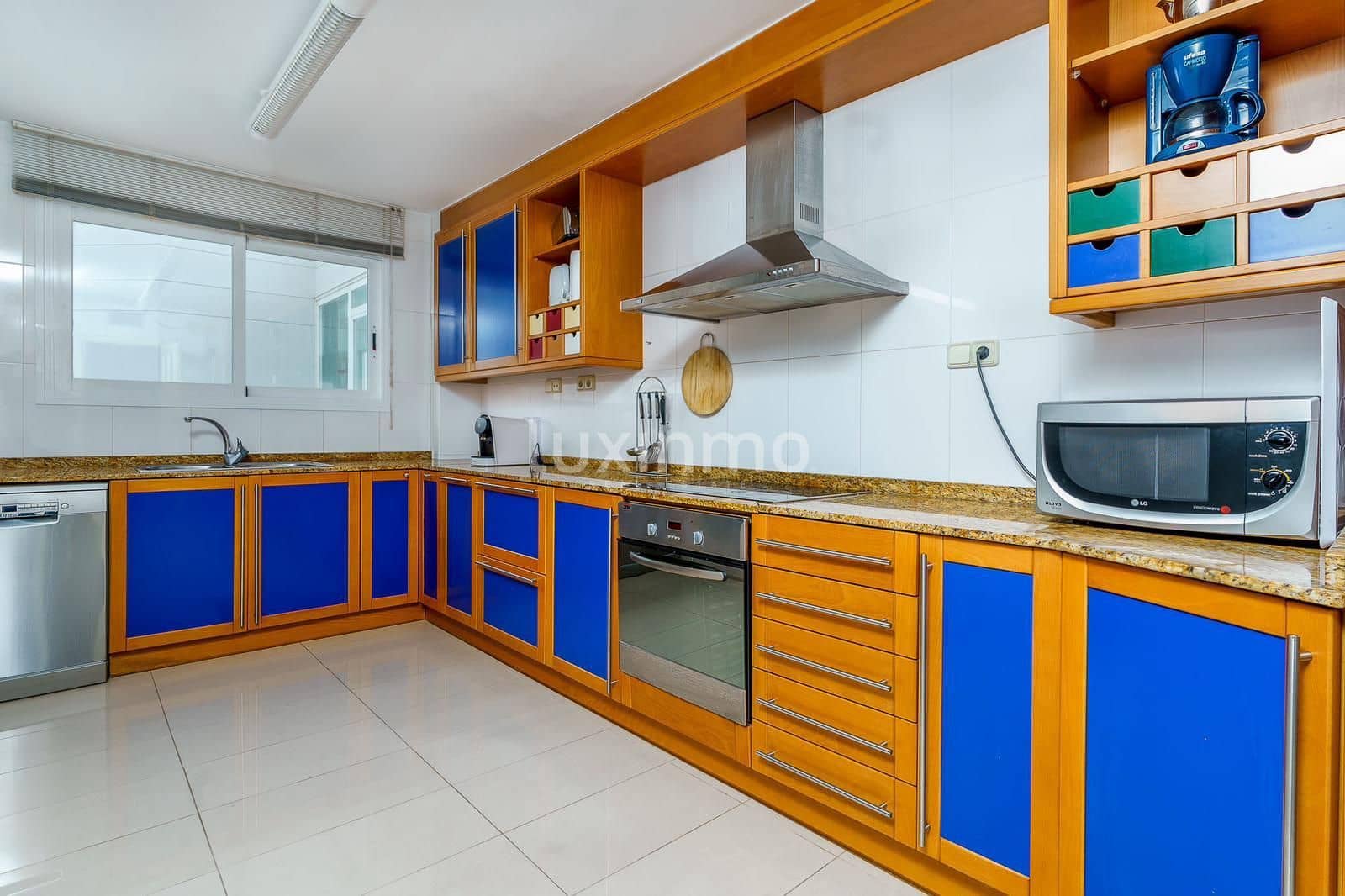 3 soverom Penthouse til salgs i Ibiza by med svømmebasseng garasje - € 3 050 000 (Ref: 8845267)