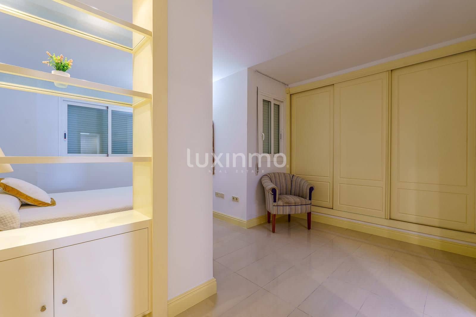 3 soverom Penthouse til salgs i Ibiza by med svømmebasseng garasje - € 3 050 000 (Ref: 8845267)