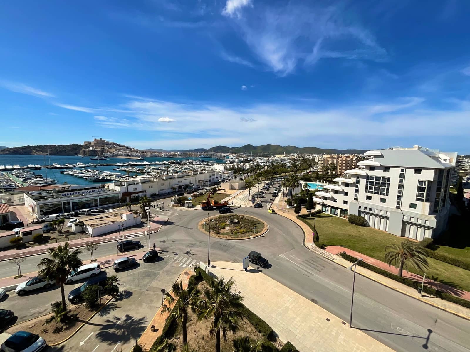 3 soverom Penthouse til salgs i Ibiza by med svømmebasseng garasje - € 3 050 000 (Ref: 8845267)