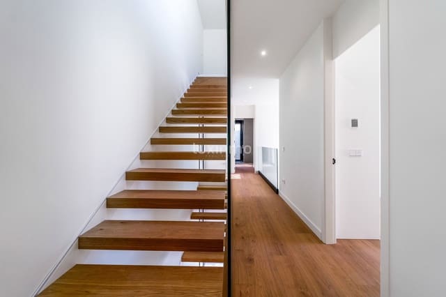 4 soverom Villa til salgs i Dénia med garasje - € 2 400 000 (Ref: 8845272)