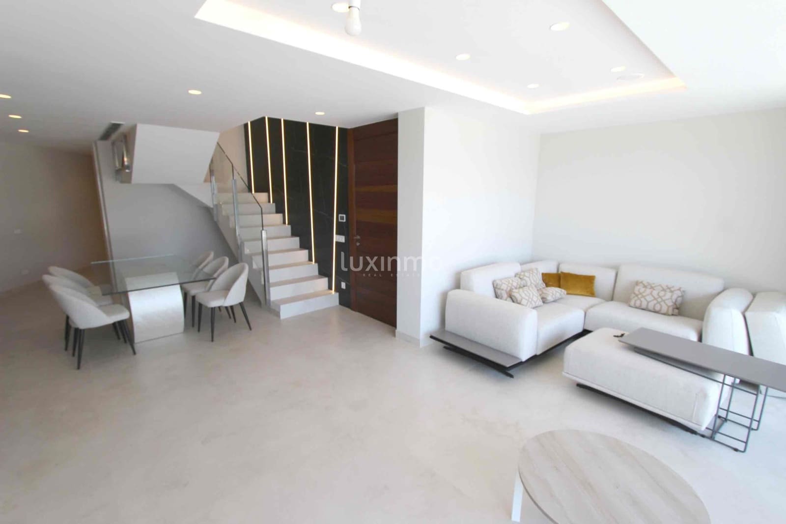 4 soverom Leilighet til salgs i Benidorm med svømmebasseng garasje - € 1 650 000 (Ref: 8845273)