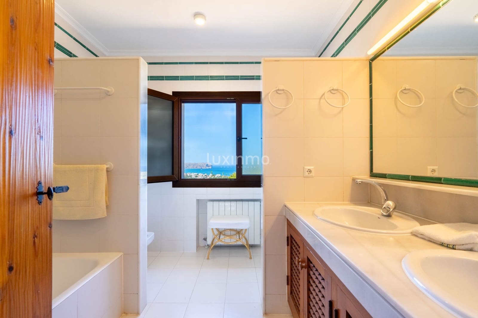 7 Zimmer Villa zu verkaufen in Javea / Xabia mit Pool Garage - 2.950.000 € (Ref: 8845281)