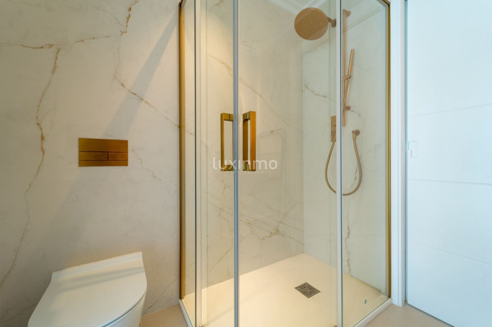 3 soveværelse Villa til salg i Altea med swimmingpool garage - € 1.488.000 (Ref: 8845282)