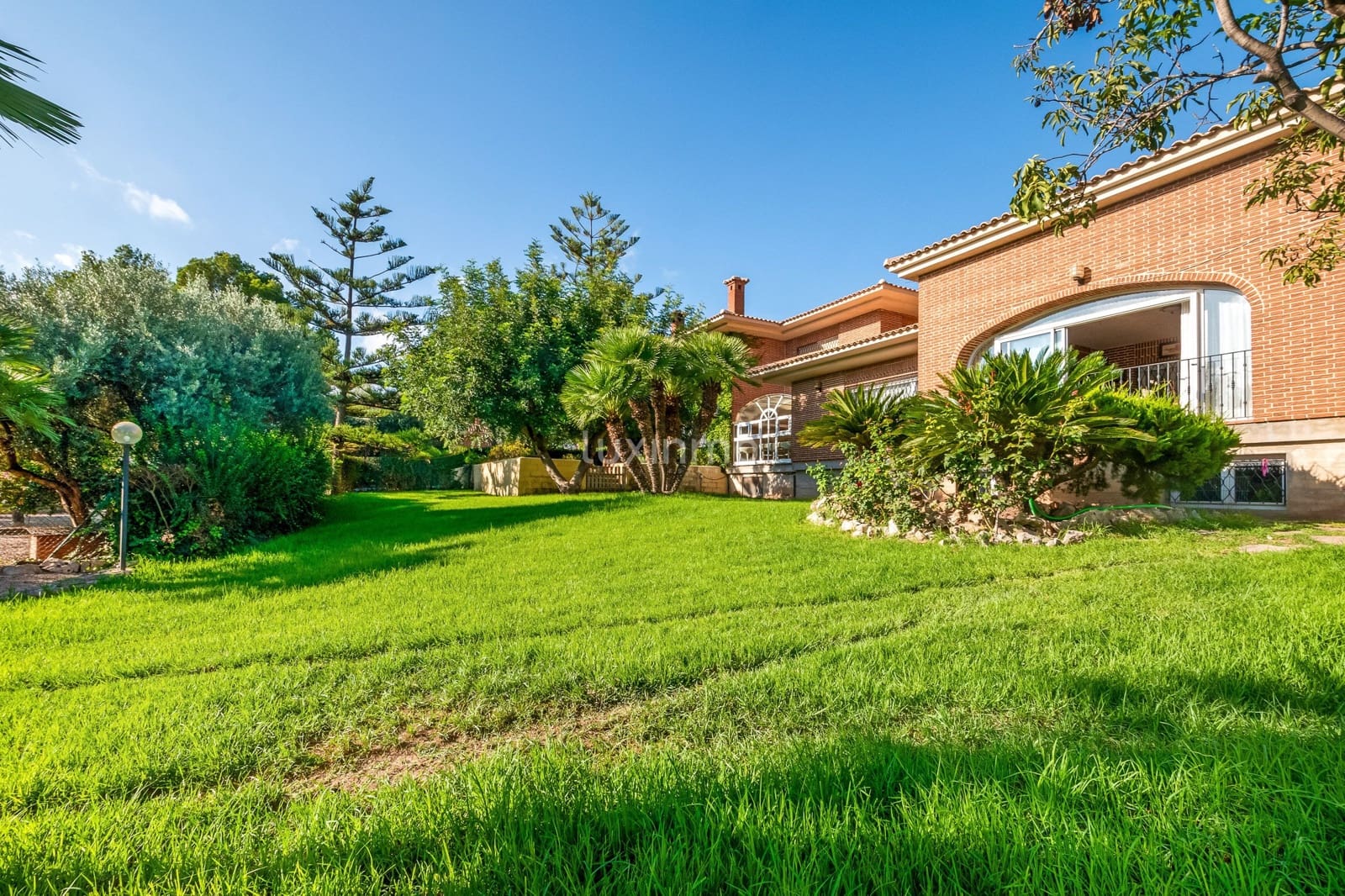 6 sovrum Villa till salu i La Nucia med garage - 1 500 000 € (Ref: 8845285)