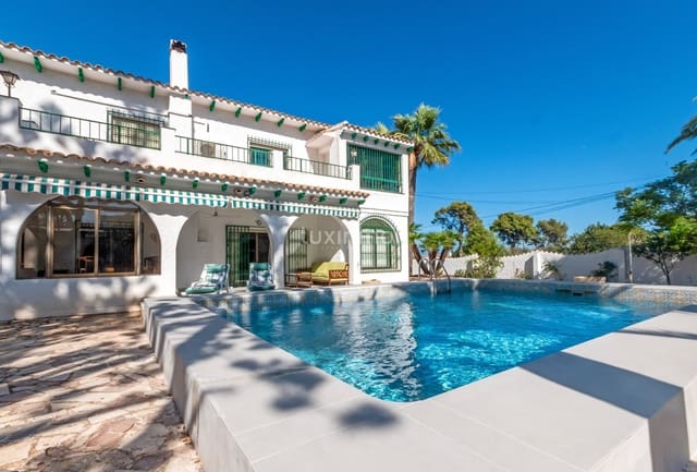 4 soverom Villa til leie i Altea med garasje - € 2 800 (Ref: 8845286)