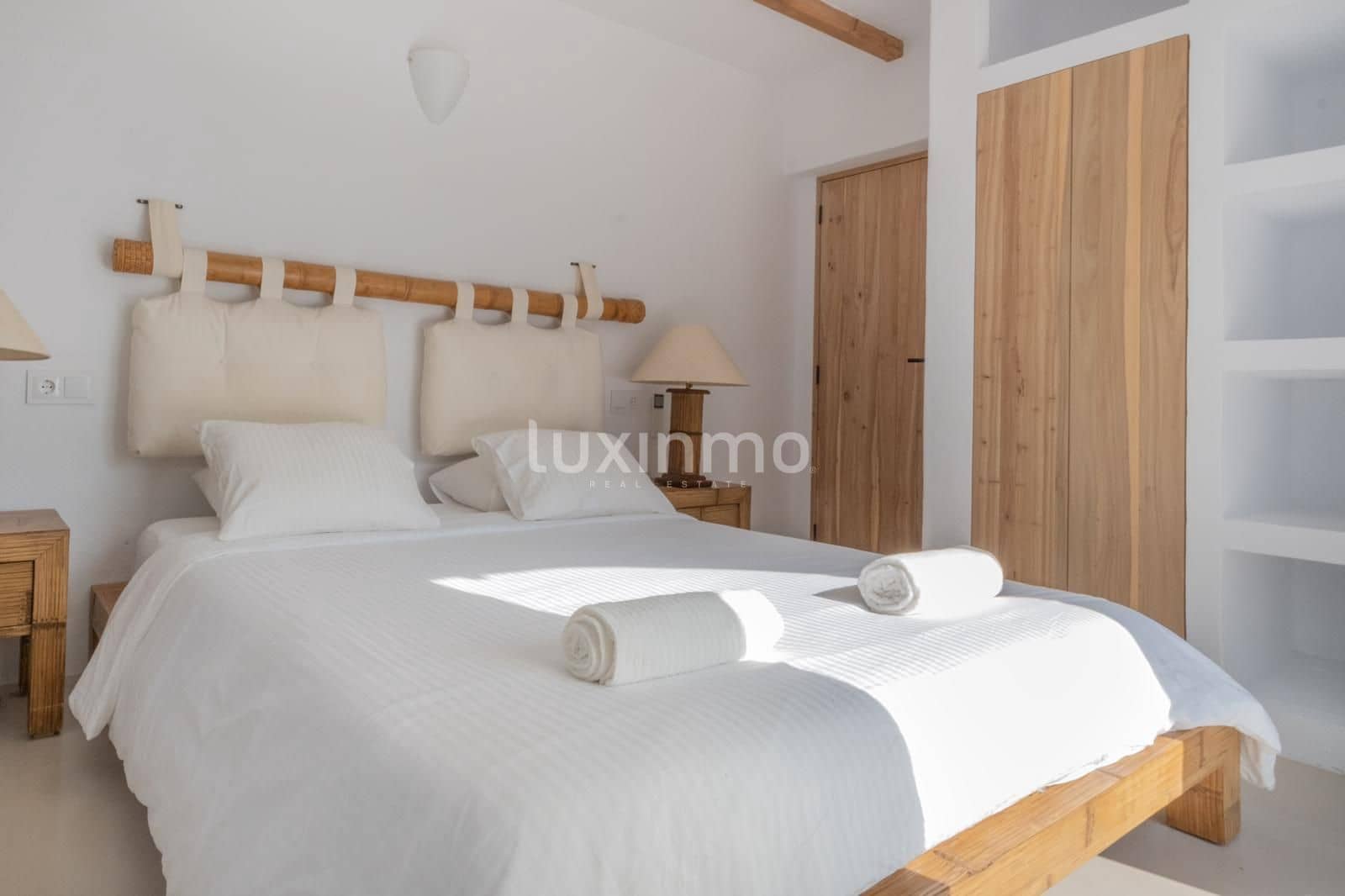 18 bedroom Villa for rent in Santa Eulalia / Santa Eularia with pool garage - € 30,000 (Ref: 8845288)