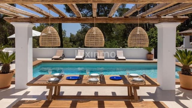 18 bedroom Villa for rent in Santa Eulalia / Santa Eularia with pool garage - € 30,000 (Ref: 8845288)