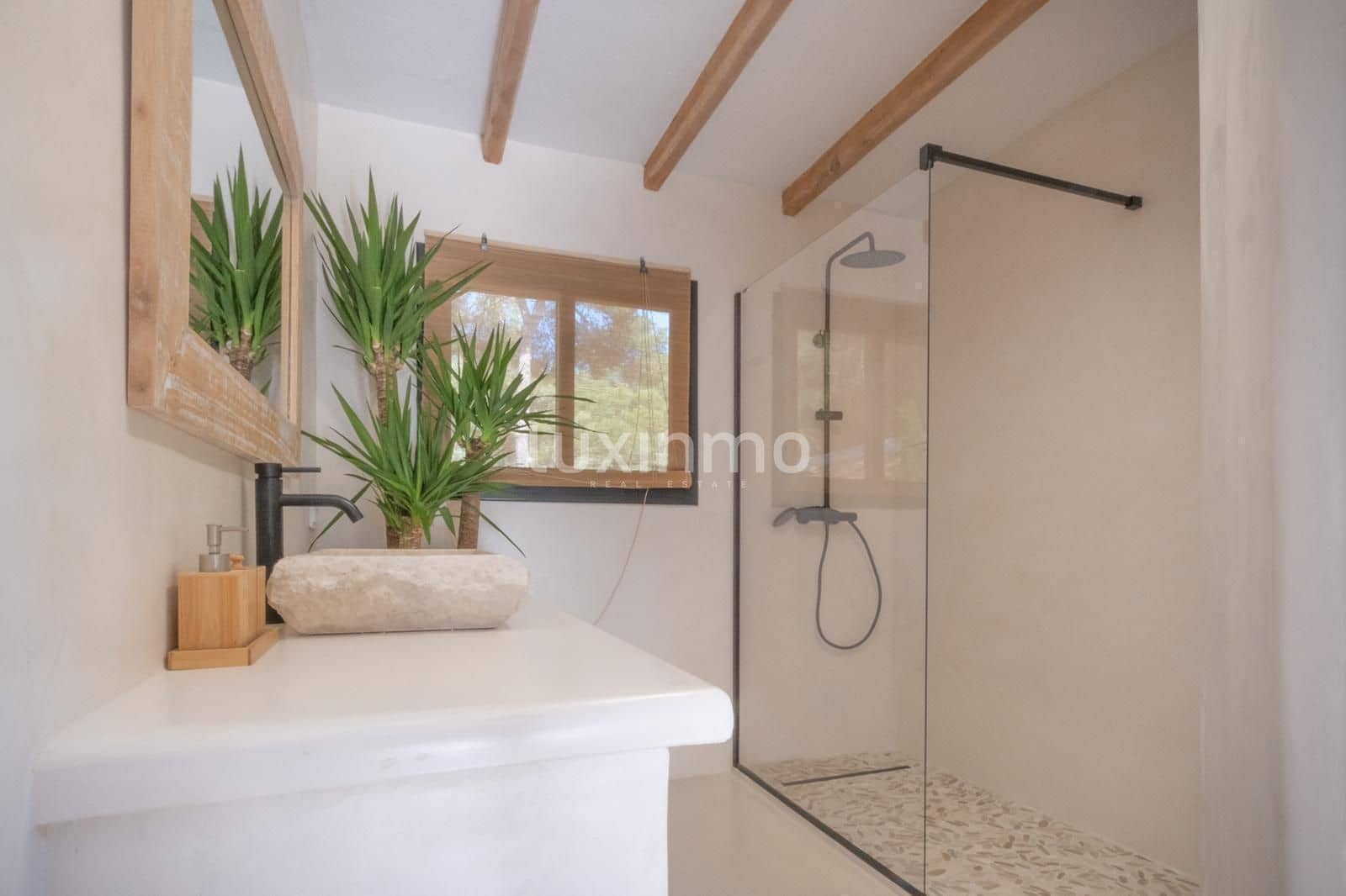 18 bedroom Villa for rent in Santa Eulalia / Santa Eularia with pool garage - € 30,000 (Ref: 8845288)
