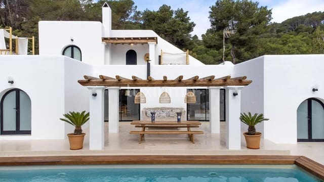 18 bedroom Villa for rent in Santa Eulalia / Santa Eularia with pool garage - € 30,000 (Ref: 8845288)