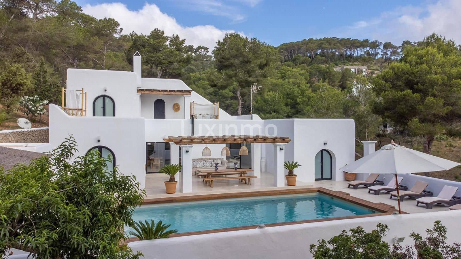 18 bedroom Villa for rent in Santa Eulalia / Santa Eularia with pool garage - € 30,000 (Ref: 8845288)