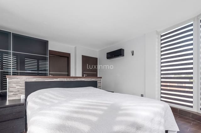 5 bedroom Villa for sale in Alfaz del Pi / L'Alfàs del Pi with pool garage - € 1,290,000 (Ref: 8845290)