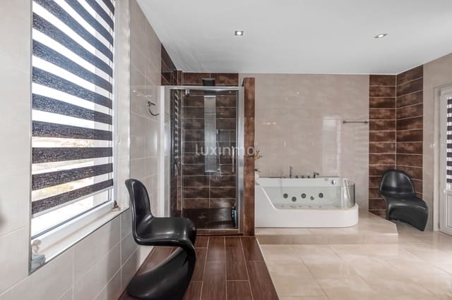 5 bedroom Villa for sale in Alfaz del Pi / L'Alfàs del Pi with pool garage - € 1,290,000 (Ref: 8845290)