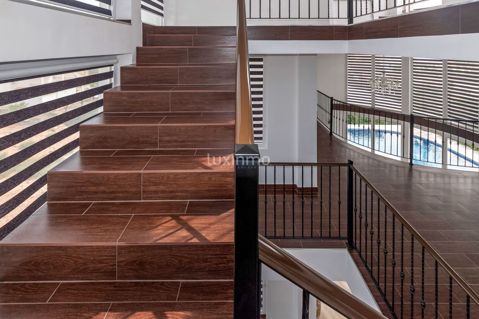 5 soveværelse Villa til salg i Alfaz del Pi / L'Alfas del Pi med swimmingpool garage - € 1.290.000 (Ref: 8845290)