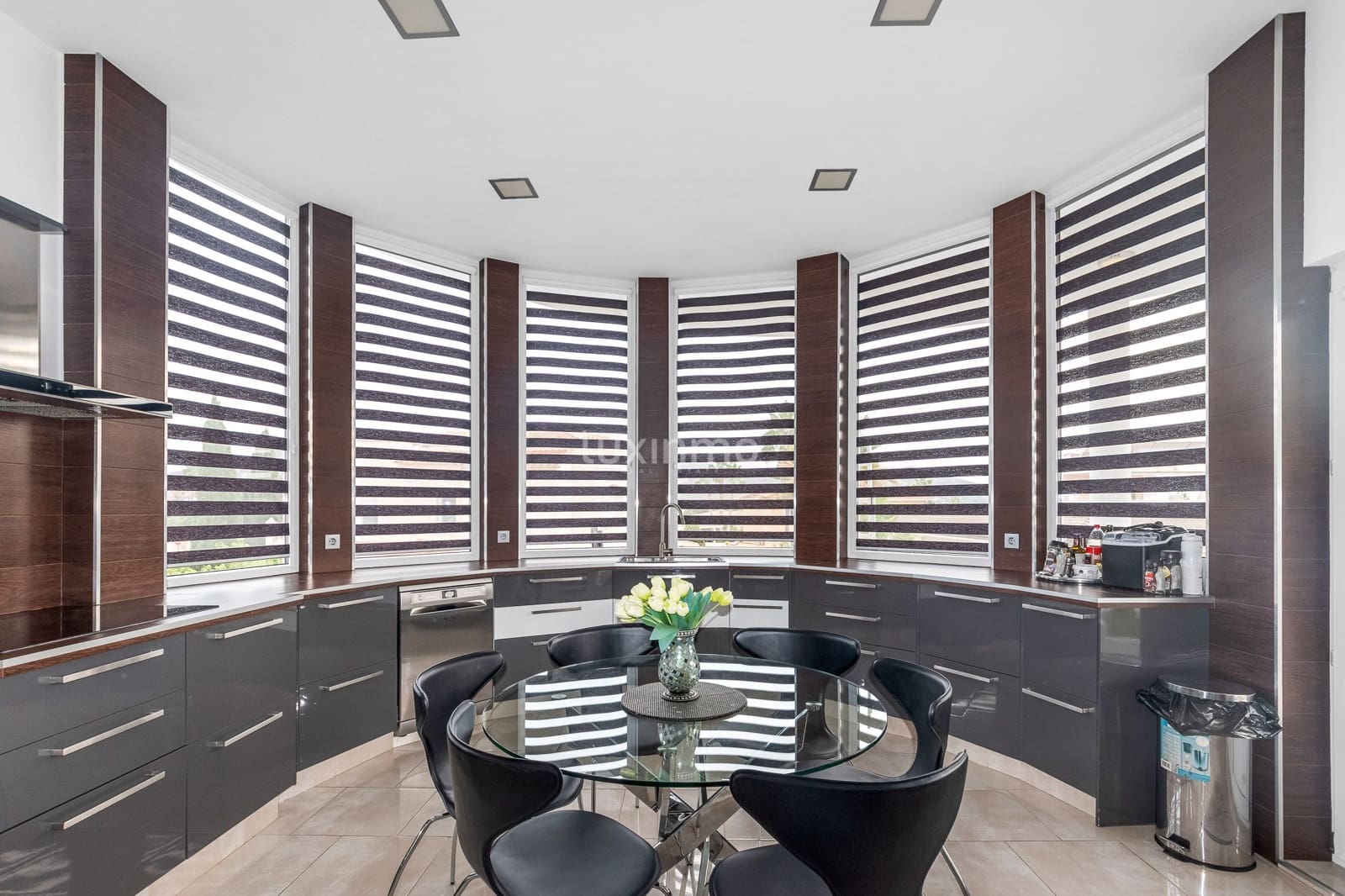 5 soveværelse Villa til salg i Alfaz del Pi / L'Alfas del Pi med swimmingpool garage - € 1.290.000 (Ref: 8845290)