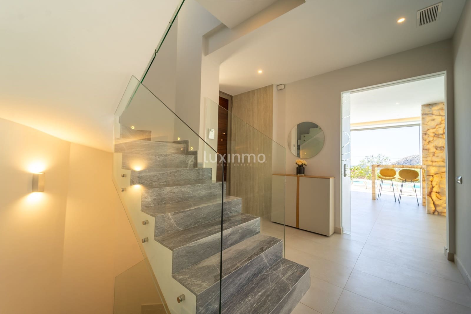 6 bedroom Villa for sale in Calpe / Calp with pool garage - € 2,200,000 (Ref: 8845294)