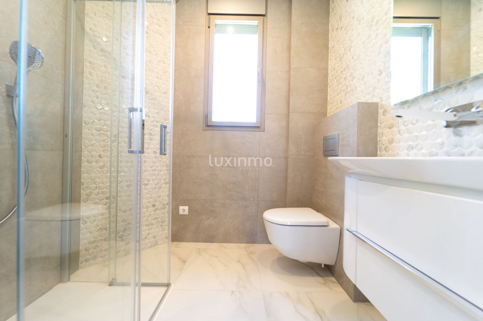 6 bedroom Villa for sale in Calpe / Calp with pool garage - € 2,200,000 (Ref: 8845294)