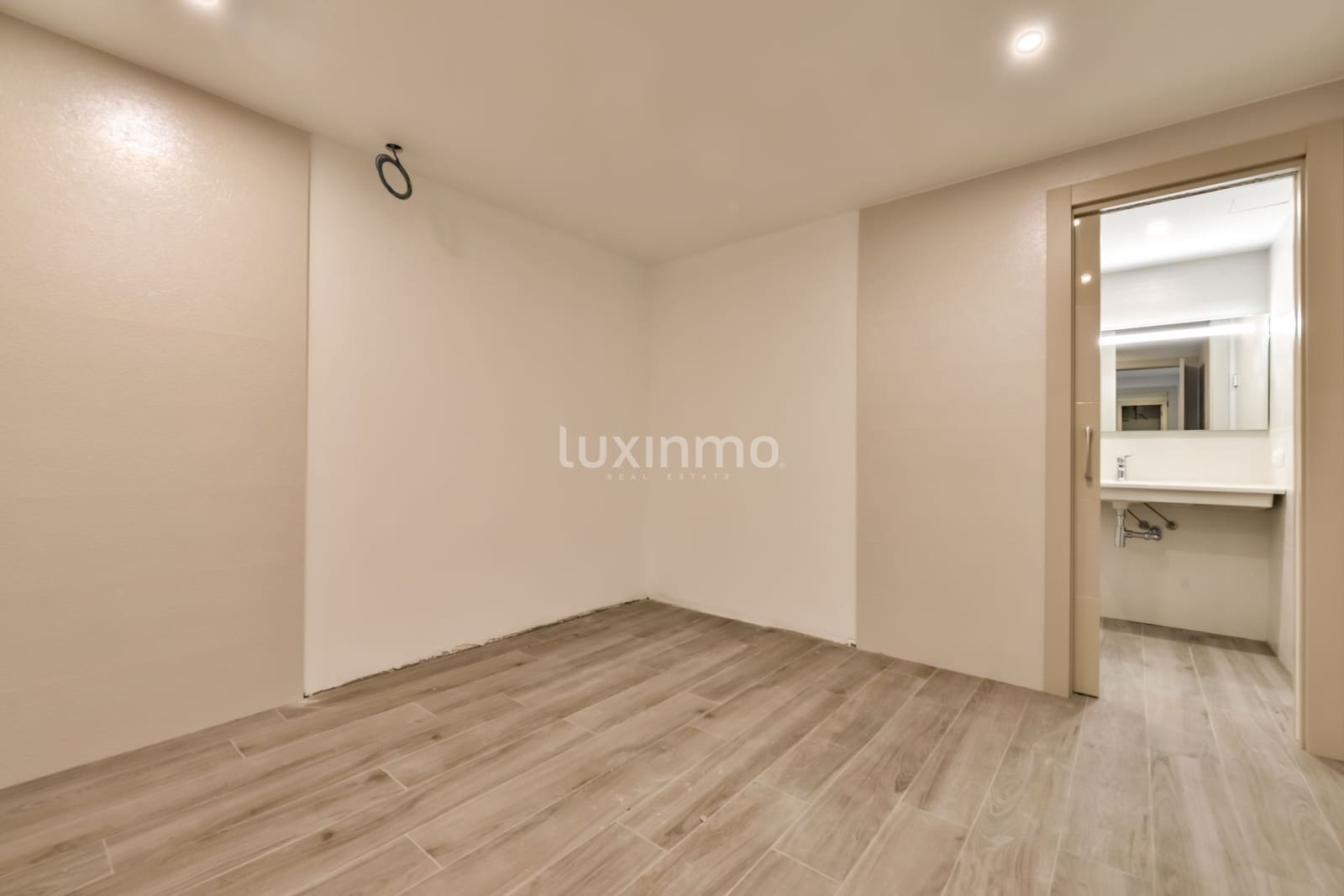 6 bedroom Villa for sale in Calpe / Calp with pool garage - € 2,200,000 (Ref: 8845294)