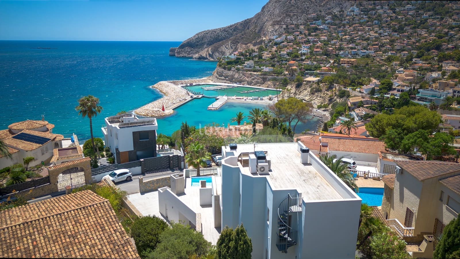 6 bedroom Villa for sale in Calpe / Calp with pool garage - € 2,200,000 (Ref: 8845294)