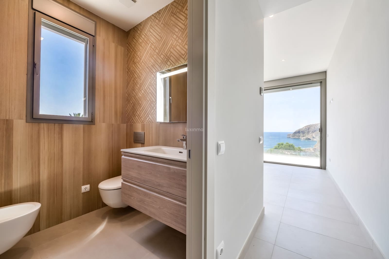 6 bedroom Villa for sale in Calpe / Calp with pool garage - € 2,200,000 (Ref: 8845294)