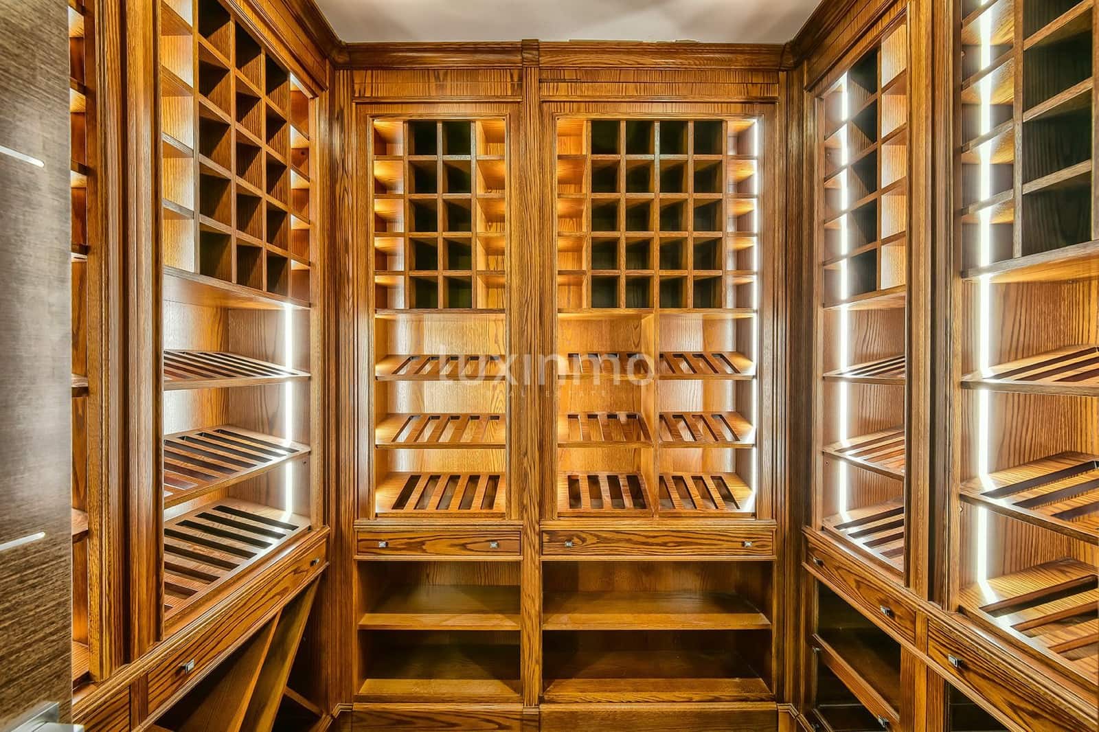 3 sypialnia Willa na sprzedaż w Calpe / Calp z basenem garażem - 2 950 000 € (Ref: 8845295)