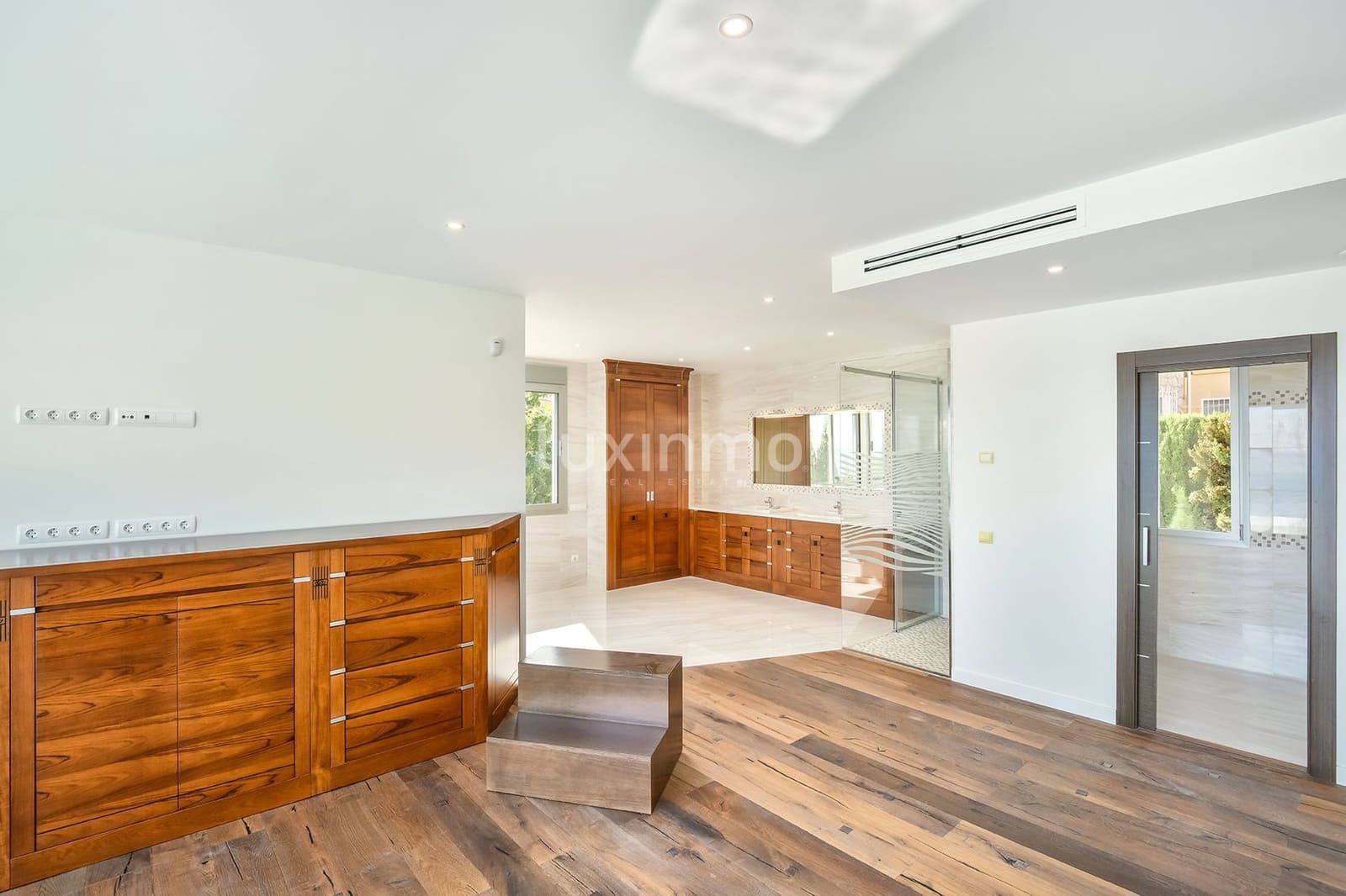 3 sypialnia Willa na sprzedaż w Calpe / Calp z basenem garażem - 2 950 000 € (Ref: 8845295)