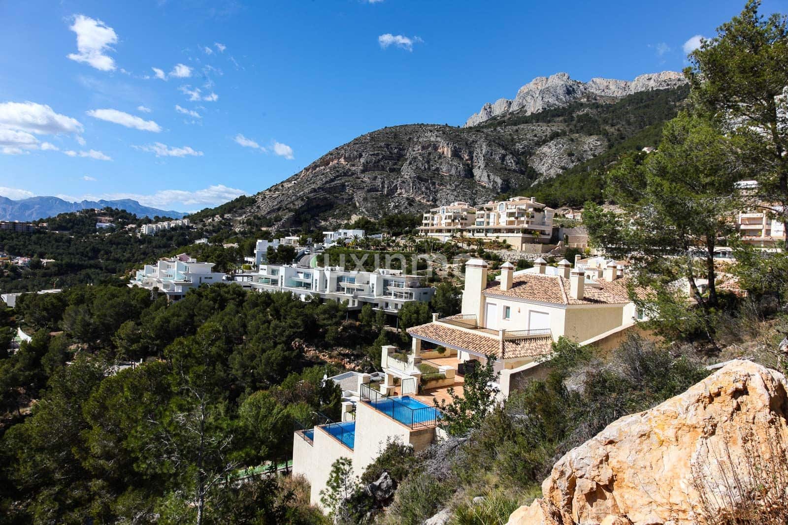 Grunde uden byggetilladelser til salg i Altea - € 1.200.000 (Ref: 8845296)