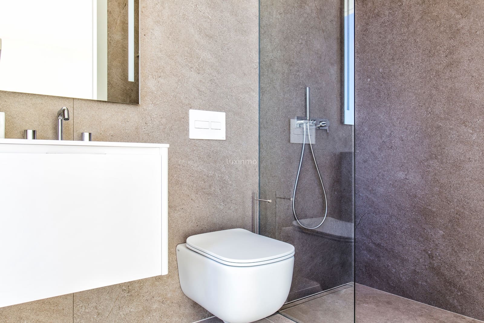 5 soveværelse Villa til salg i Benissa med swimmingpool garage - € 2.595.000 (Ref: 8845304)