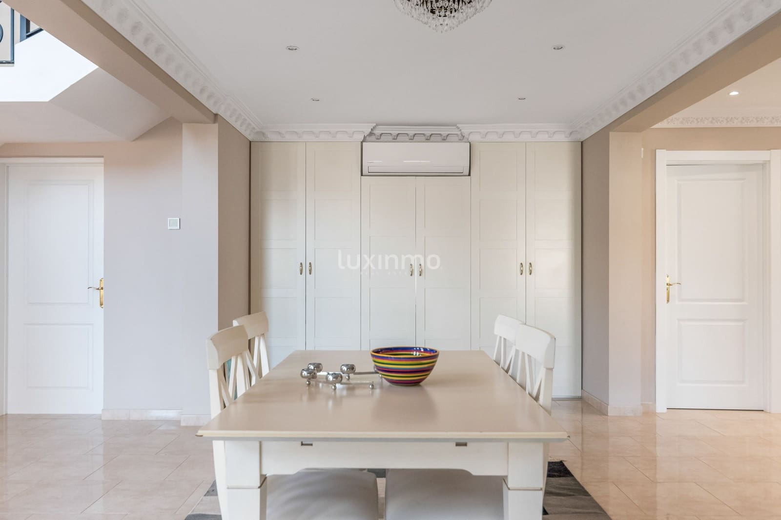 3 soverom Villa til salgs i Alfaz del Pi / L'Alfas del Pi med svømmebasseng garasje - € 1 349 000 (Ref: 8845309)