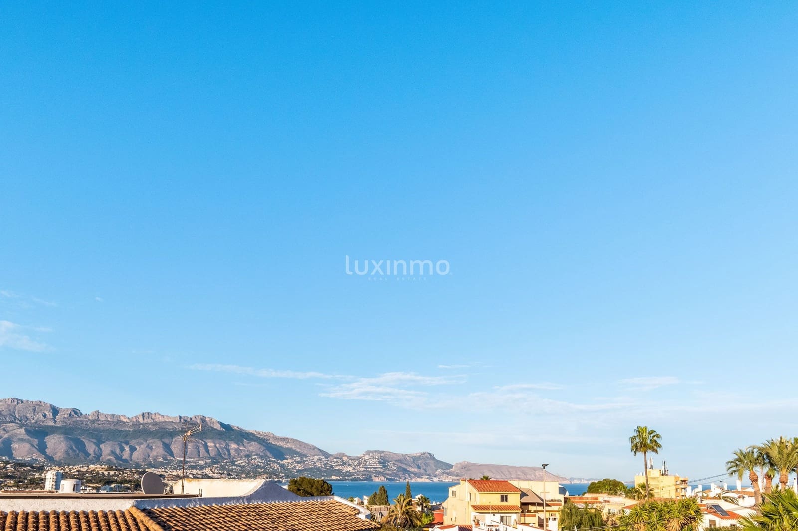 3 soverom Villa til salgs i Alfaz del Pi / L'Alfas del Pi med svømmebasseng garasje - € 1 349 000 (Ref: 8845309)