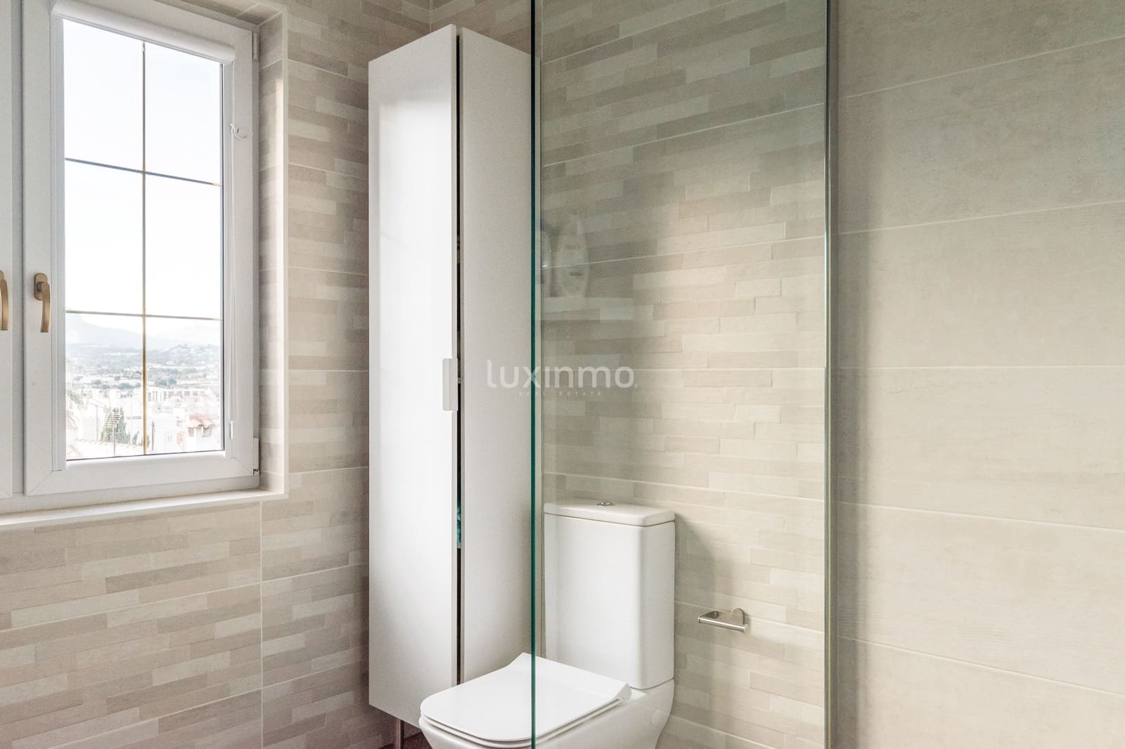 3 soverom Villa til salgs i Alfaz del Pi / L'Alfas del Pi med svømmebasseng garasje - € 1 349 000 (Ref: 8845309)