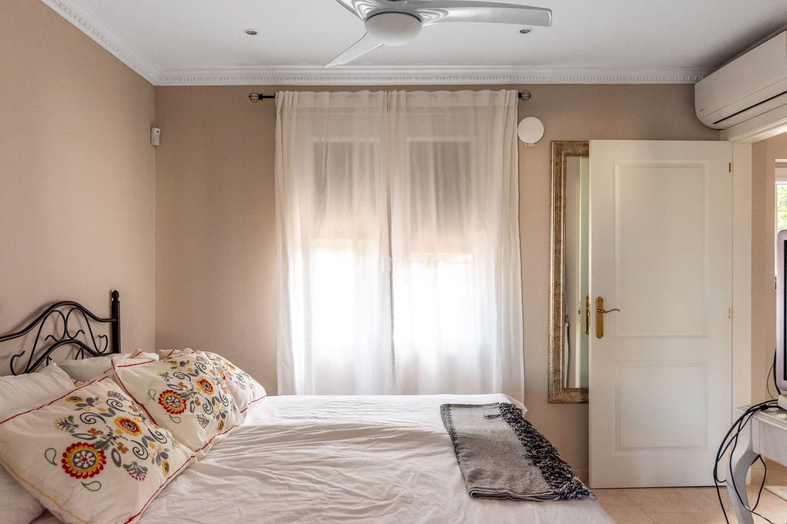 3 soverom Villa til salgs i Alfaz del Pi / L'Alfas del Pi med svømmebasseng garasje - € 1 349 000 (Ref: 8845309)