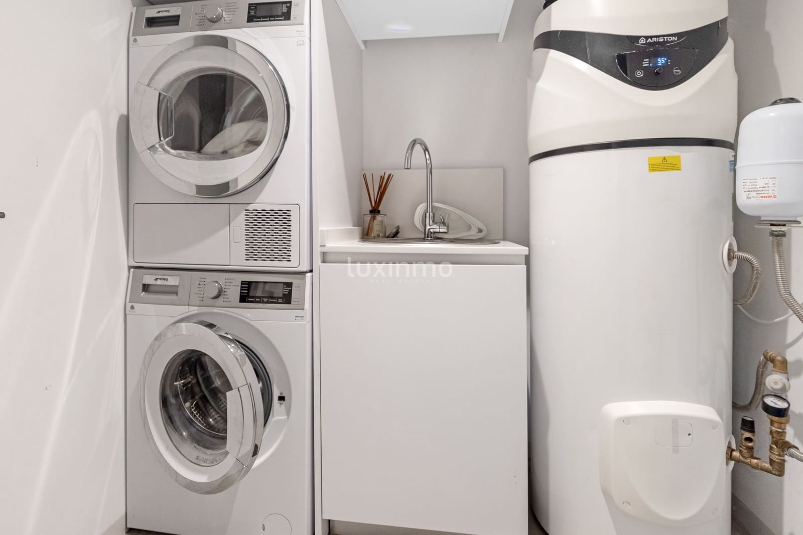 3 soverom Villa til salgs i Finestrat med svømmebasseng garasje - € 1 270 000 (Ref: 8845313)