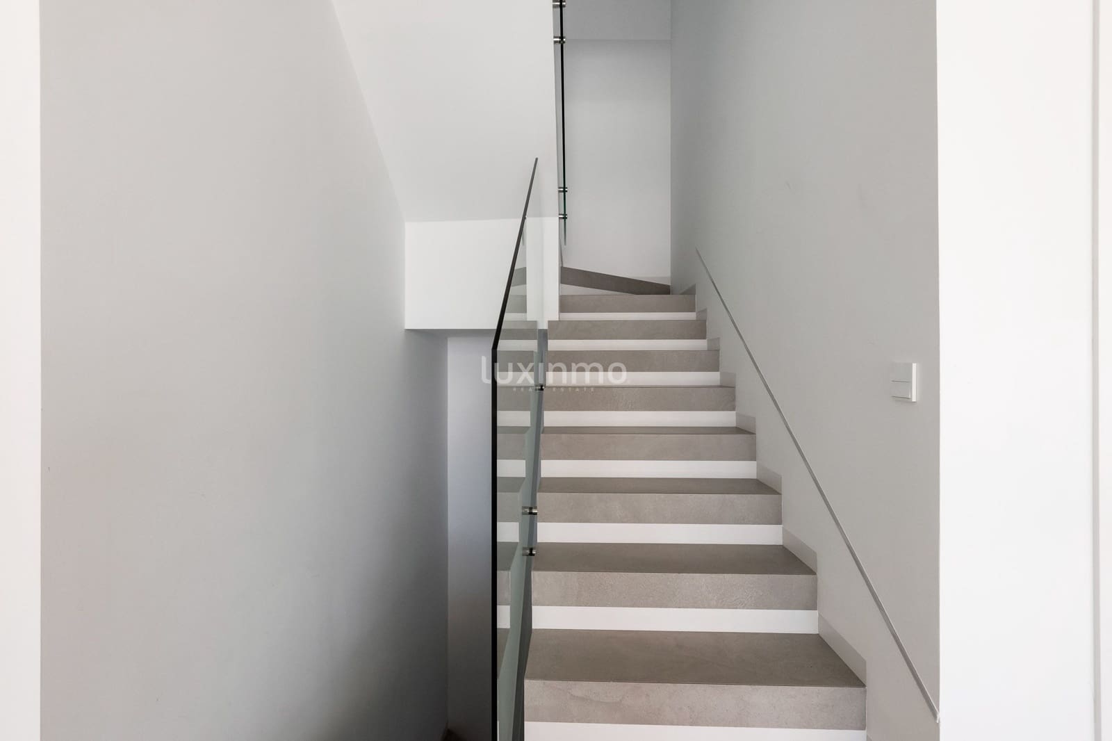 3 soverom Villa til salgs i Finestrat med svømmebasseng garasje - € 1 270 000 (Ref: 8845313)