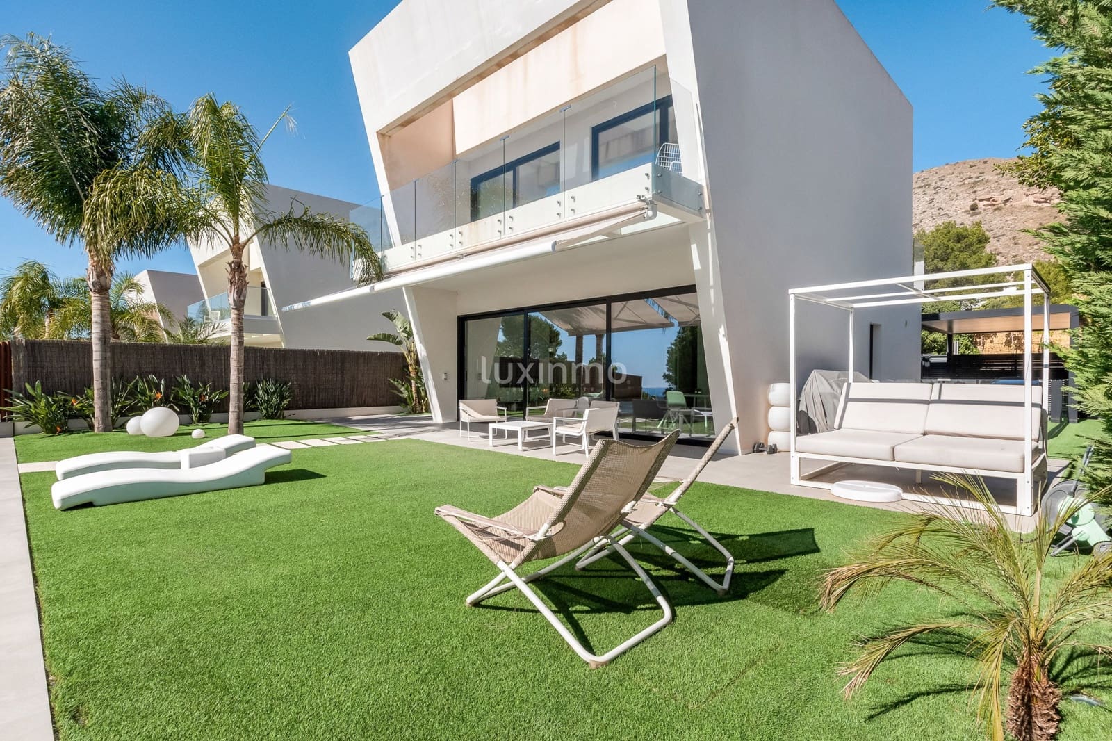 3 soverom Villa til salgs i Finestrat med svømmebasseng garasje - € 1 270 000 (Ref: 8845313)