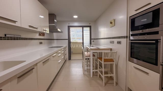 2 makuuhuone Huoneisto vuokrattavana paikassa Altea mukana 
autotalli - 2 400 € (Ref: 8848746)