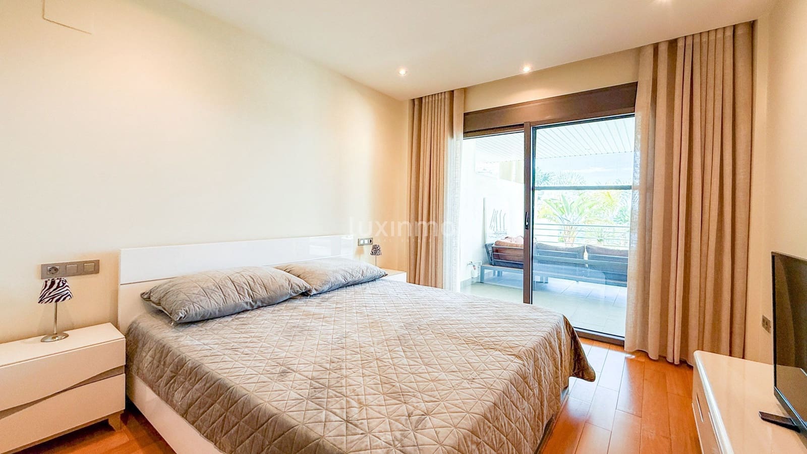 Appartement de 2 chambres à louer à Altea avec garage - 2 400 € (Ref: 8848746)