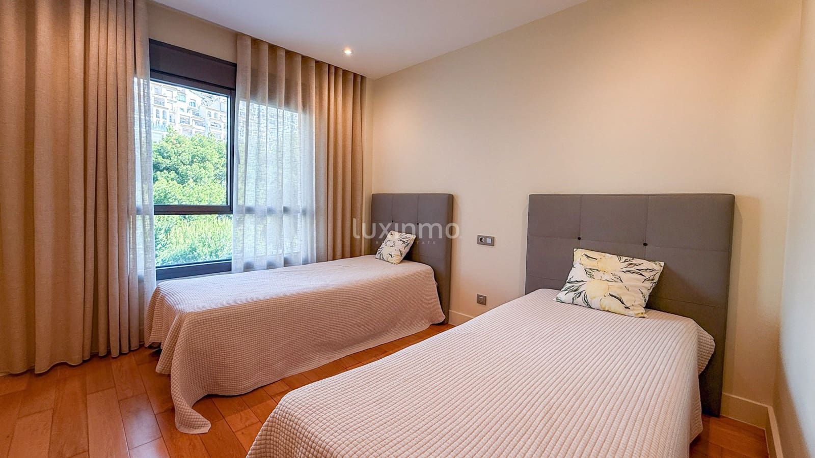 Appartement de 2 chambres à louer à Altea avec garage - 2 400 € (Ref: 8848746)