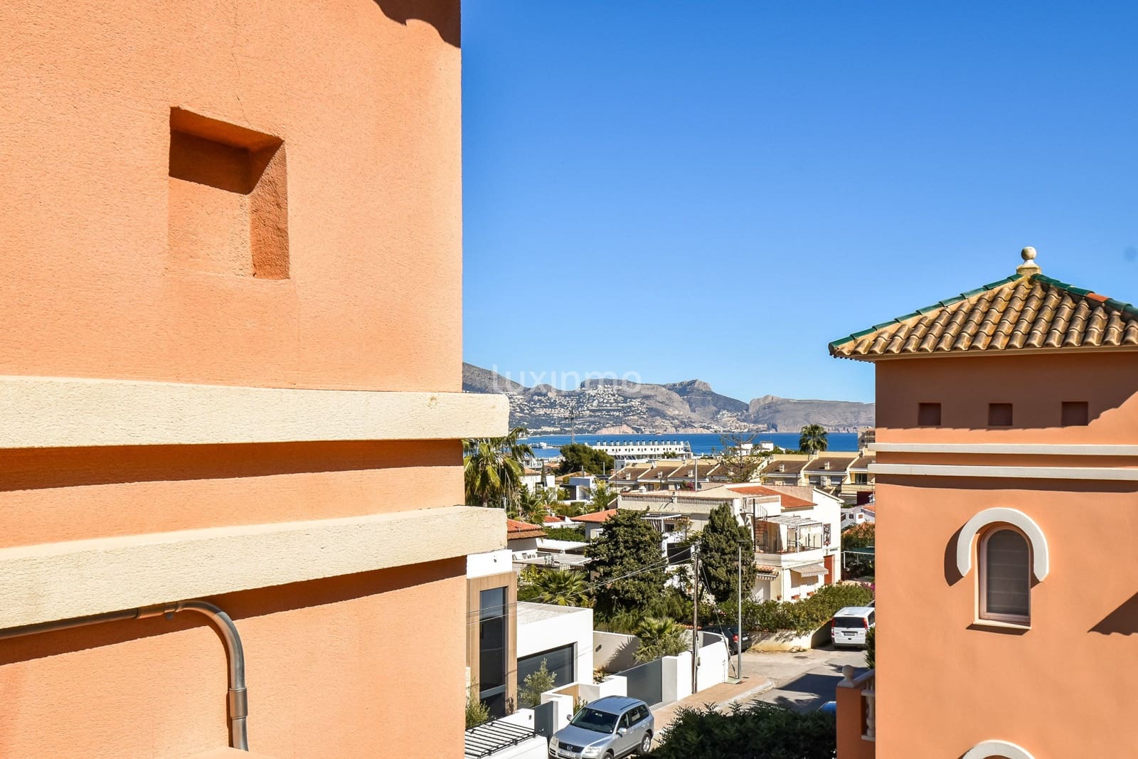 4 soverom Villa til salgs i Alfaz del Pi / L'Alfas del Pi med svømmebasseng garasje - € 665 000 (Ref: 8861666)