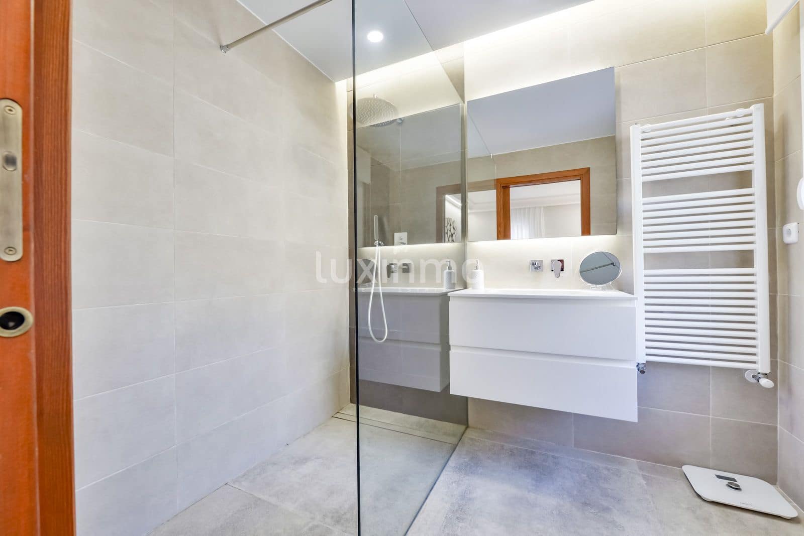 8 bedroom Villa for sale in Altea with pool garage - € 2,650,000 (Ref: 8866265)